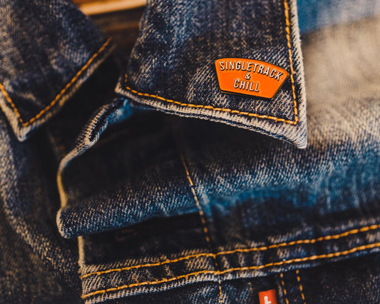 Singletrack & Chill Enamel Pin - Dispatch Bike
